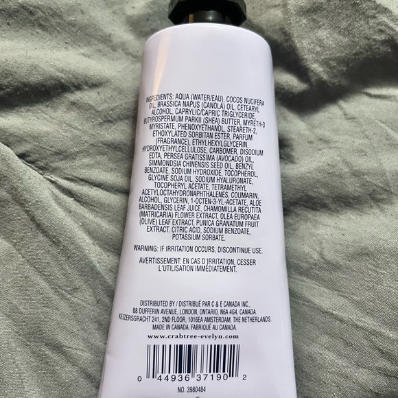 New Crabtree & Evelyn Lavender Hand Therapy Cream - Picture 3 of 3